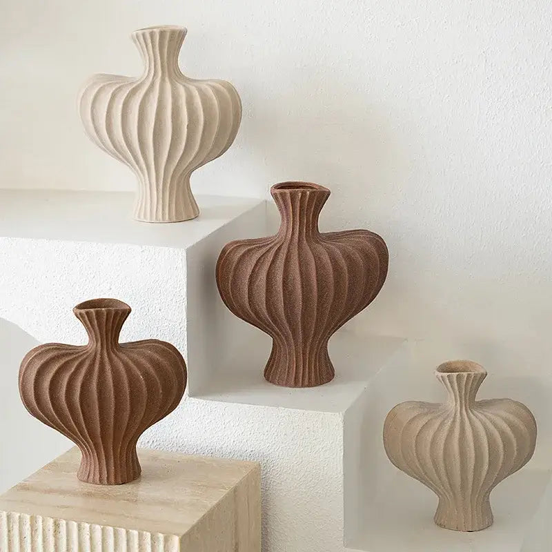 NevoMart Creative Retro Vase Home Decor Sculpture