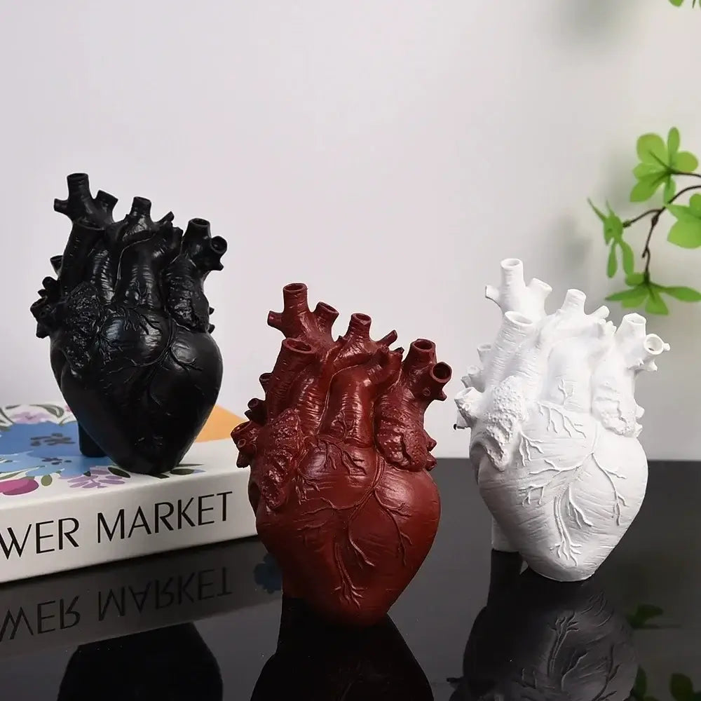 NevoMart Heart Resin Vase for Modern Home Decor