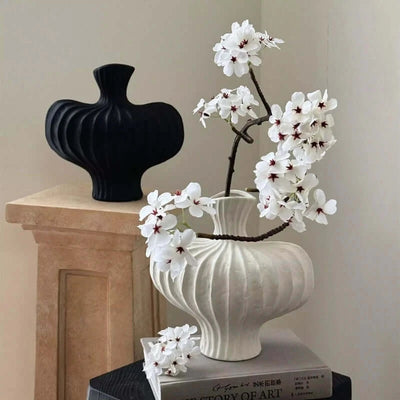 NevoMart Creative Retro Vase Home Decor Sculpture