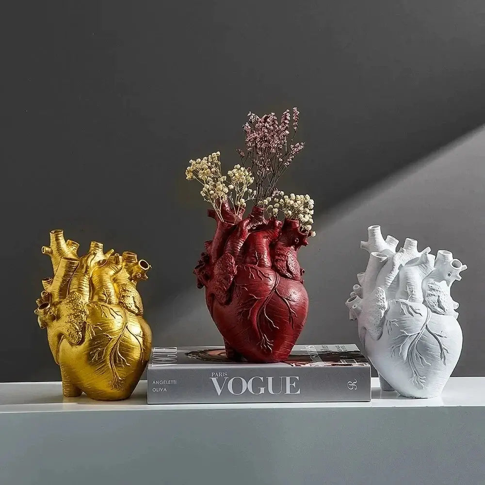 NevoMart Heart Resin Vase for Modern Home Decor