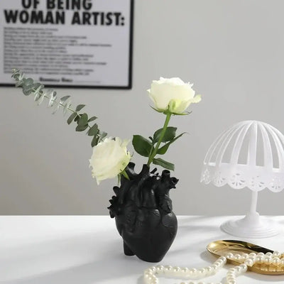 NevoMart Heart Resin Vase for Modern Home Decor